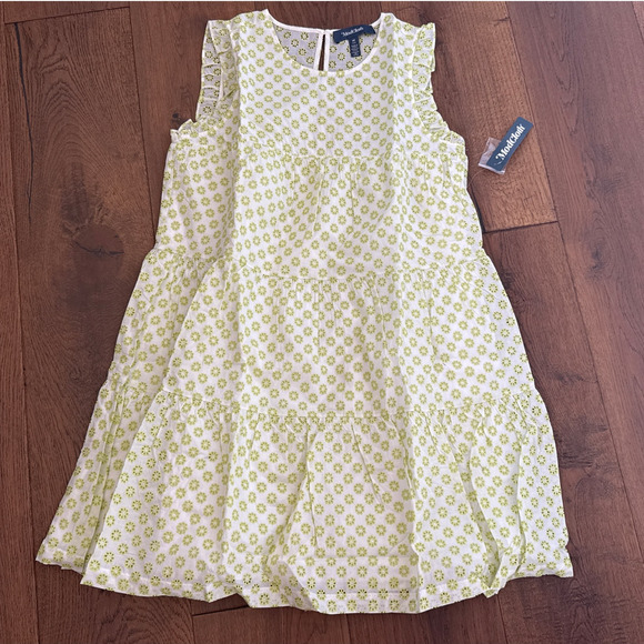 Modcloth Day Tripping Eyelet Flower Fields Trapeze Mini Dress White/Green L NWT - Picture 1 of 11